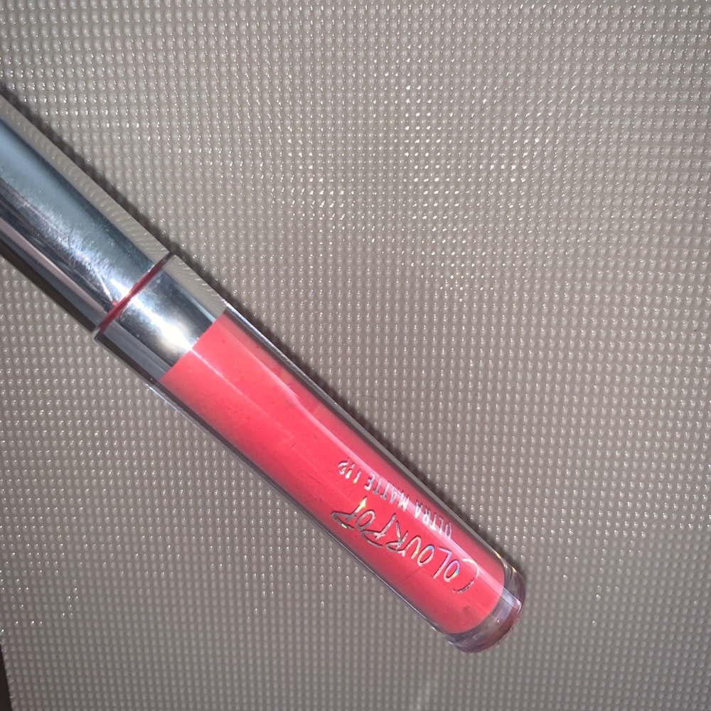 OUIJI ULTRA MATTE LIP COLOURPOP DISCONTINUED